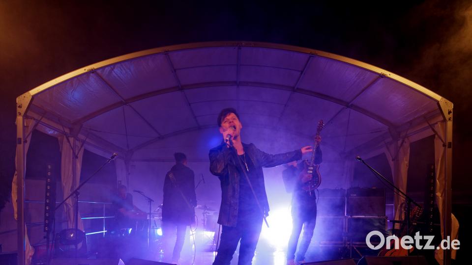 Markus Engelstaedter und Band spielen &quot;The Magic of Queen&quot; in Waldsassen tr