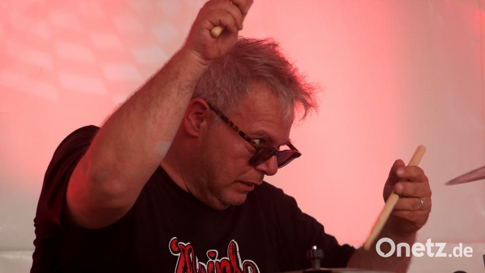Markus Engelstaedter und Band spielen &quot;The Magic of Queen) in Waldsassen tr