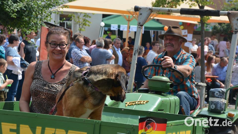 Die Bulldog-Ausfahrt kam bei Teilnehmern und Zuschauern gut an. jr