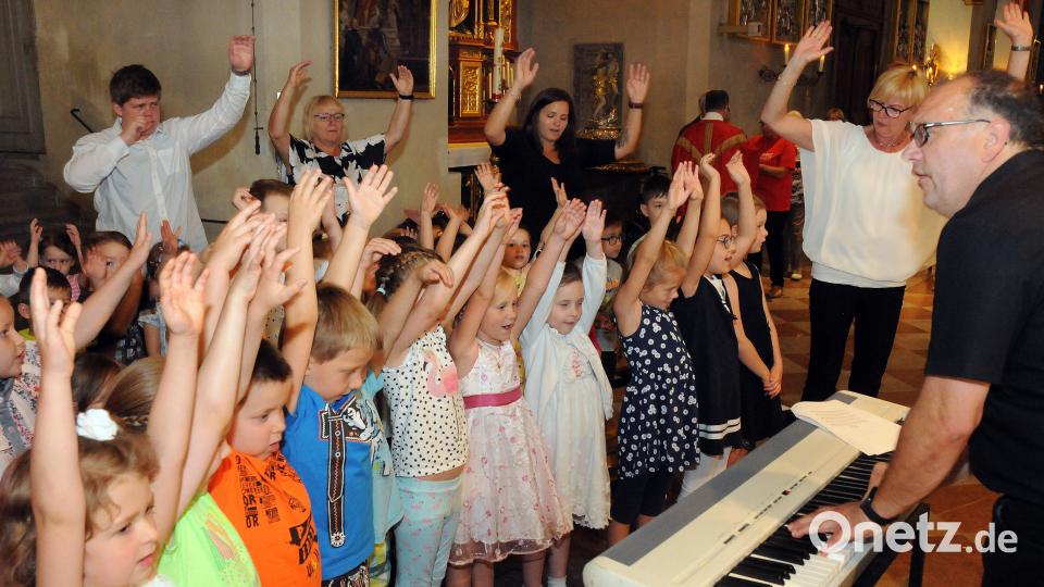 Die Kinder des Kindergarten im Marienheim gestalteten den Gottesdienst musikalisch. Stephan Huber