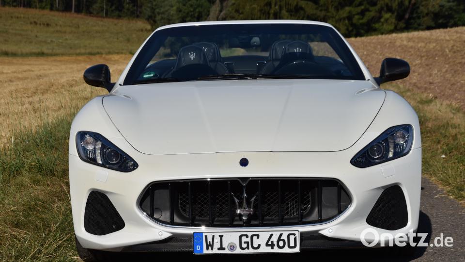 Klassische Rundinstrumente, Tacho bis 320 im Maserati GranCabrio Michael Ascherl