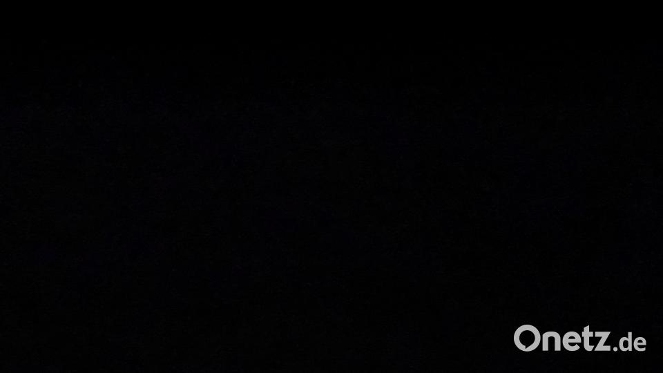 Etwa 150 Besucher waren am Freitagabend zur Gerhard-Franz-Volkssternwarte nach Tirschenreuth gekommen, um die totale Mondfinsternis mitzuerleben. tr