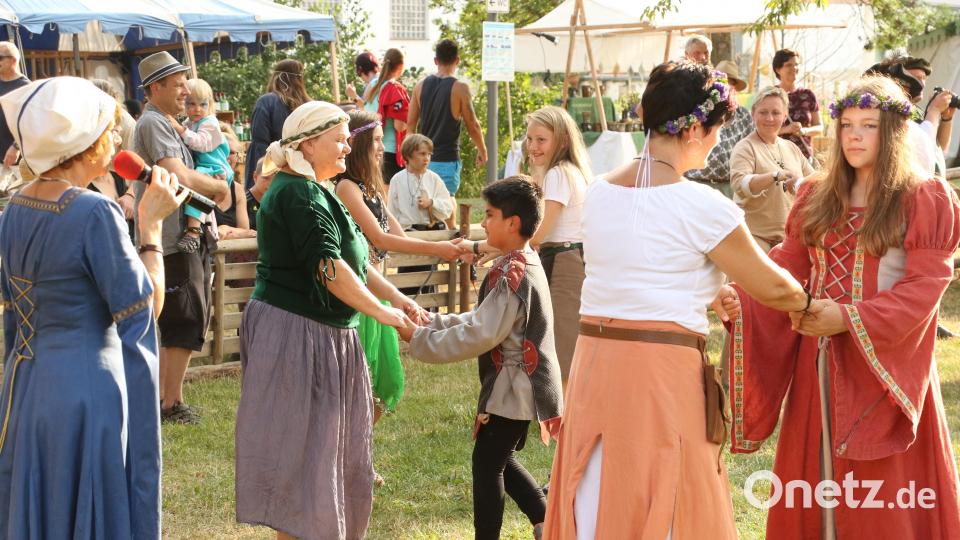 &quot;Tanz für alle&quot; war das Motto bei der Tanzgruppe &quot;Lumpenstiefel&quot;. mp
