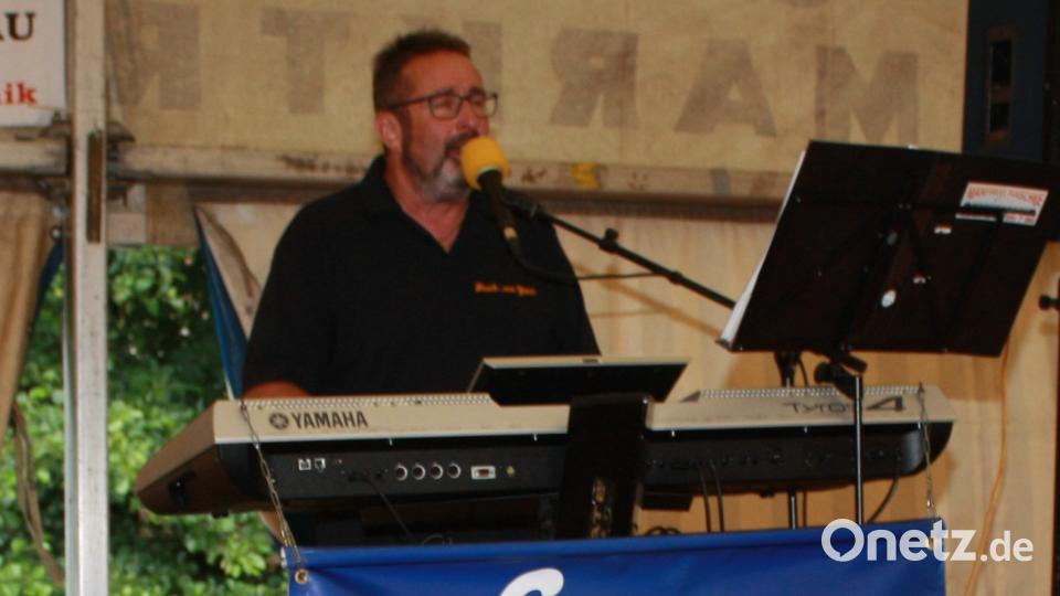 Zur Unterhaltung spielte ab 16.00 Uhr Manfred Raschke. lk
