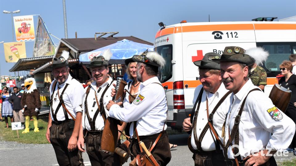 Eröffnung des 60. Deutsch-Amerikanischen Volksfestes in Grafenwöhr rgr