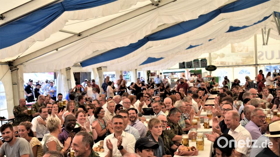 Eröffnung des 60. Deutsch-Amerikanischen Volksfestes in Grafenwöhr rgr