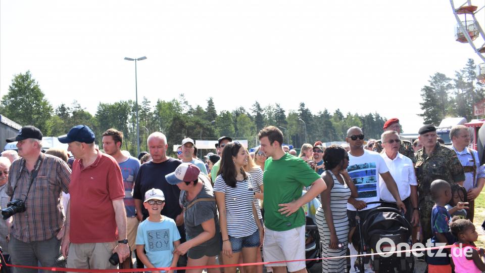 Eröffnung des 60. Deutsch-Amerikanischen Volksfestes in Grafenwöhr rgr