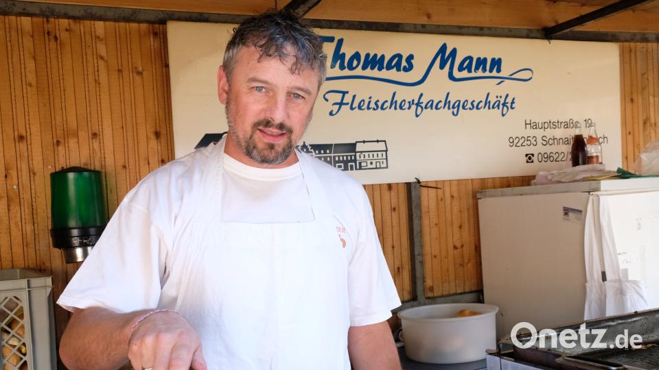 Bratwürstl und Steaks twi