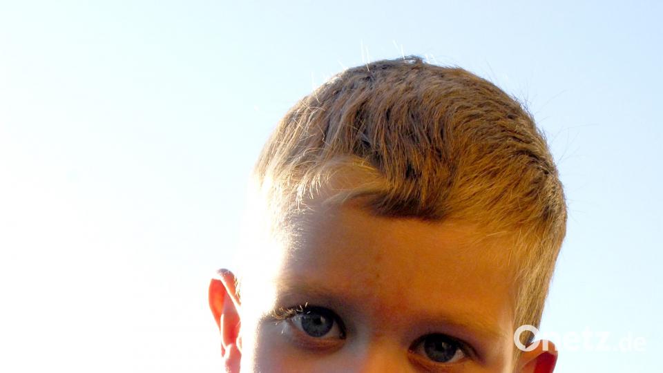 Ein Sonnenschein, der endlich wieder so leben kann wie andere Fünfjährige: Basti aus Sulzbach-Rosenberg. san