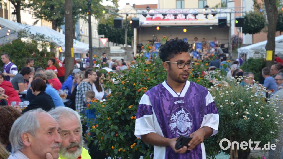Beim Altstadtfest in Vohenstrauß fühlen sich die Besucher wohl. dob