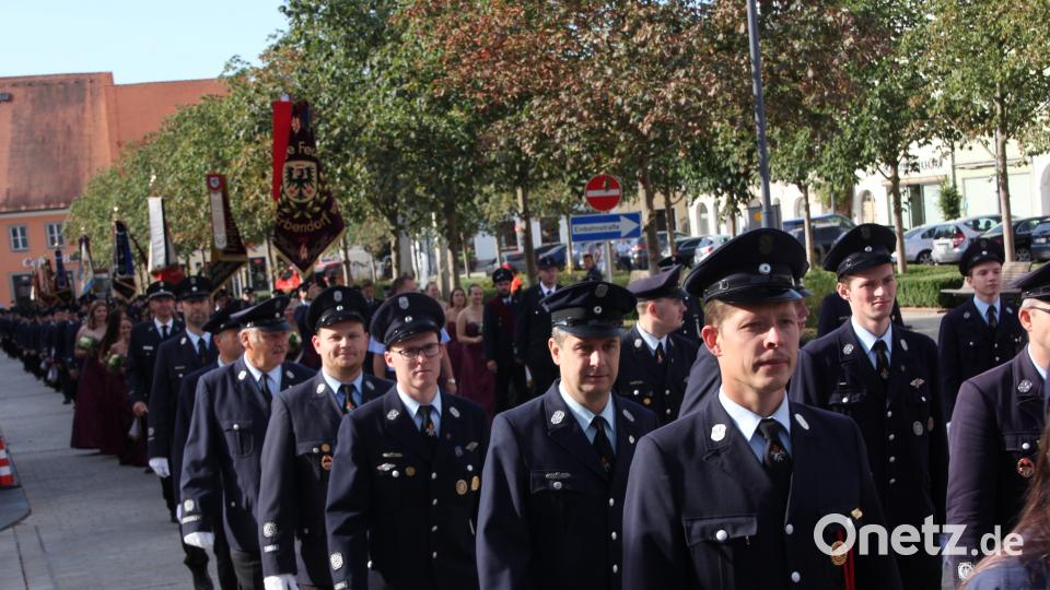Die Farbe Blau war beim Kirchenzug Trumpf. kro