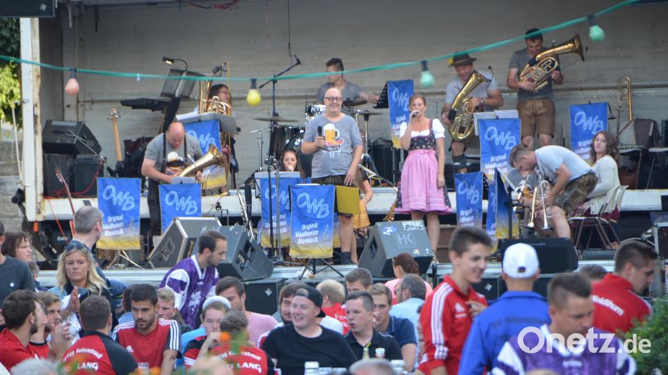 Die Original Waidhauser Blasmusik übernimmt zum ersten Mal den musikalischen Auftakt beim 32. Altstadtfest der Spielvereinigung in Vohenstrauß. dob