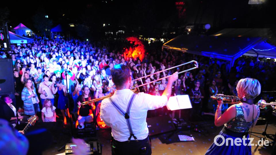 Die Blues Rabbits sorgten mit ihrem gut dreistündigen Auftritt für einen gelungenen Abschluss ihrer diesjährigen Beachparty in Hirschau. brü