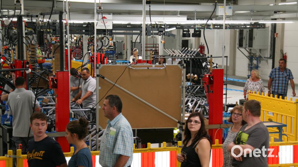 Pro Jahr werden in Waldershof etwa 35 Millionen Einzelteile verbaut. fpoz