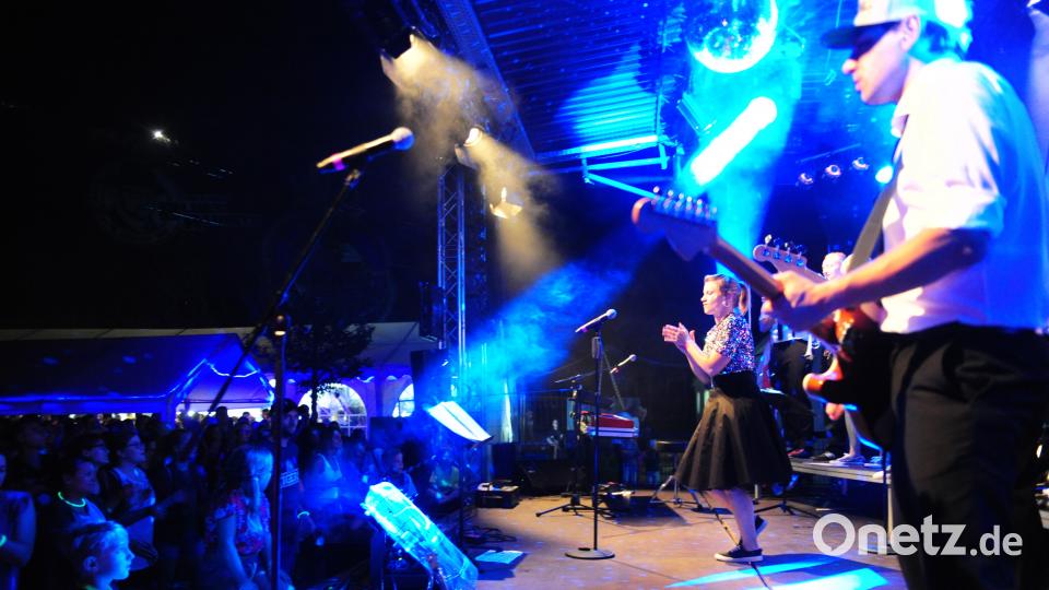 Die Blues Rabbits sorgten mit ihrem gut dreistündigen Auftritt für einen gelungenen Abschluss ihrer diesjährigen Beachparty in Hirschau. brü