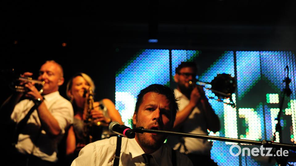 Die Blues Rabbits sorgten mit ihrem gut dreistündigen Auftritt für einen gelungenen Abschluss ihrer diesjährigen Beachparty in Hirschau. brü