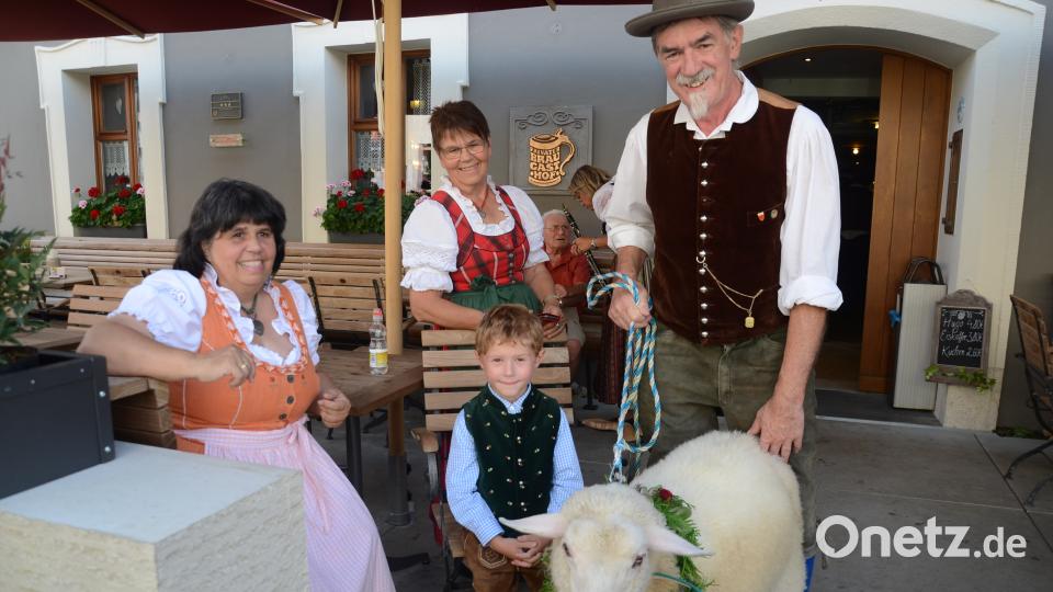 Sulzbach feiert zünftige Woizkirwa in der Sulzbacher Altstadt. mag