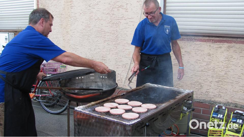 Orginal &quot;Xantl-Burger&quot; vom Holzkohlengrill sind eine Spezialität. sei