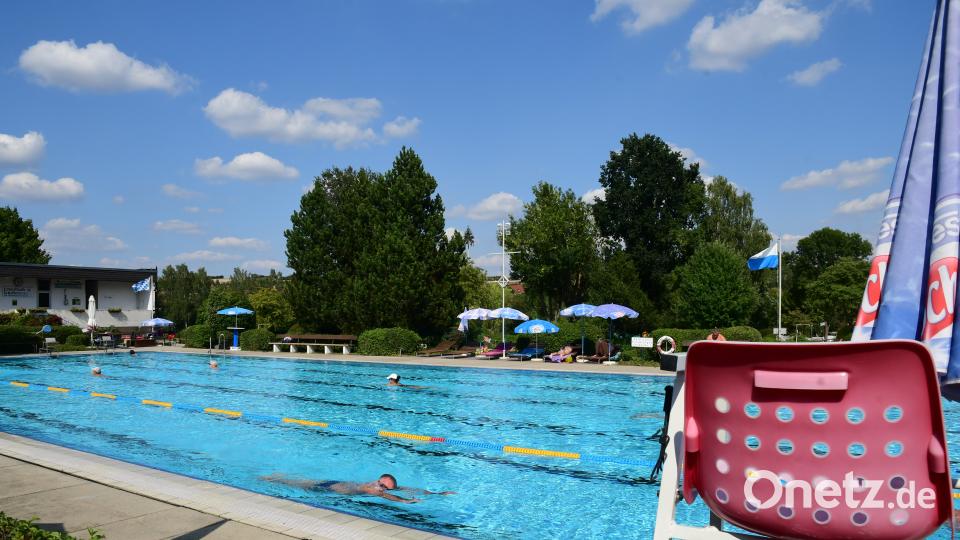 Badespaß auf 50 Metern im Schwimmerbecken. Petra Hartl
