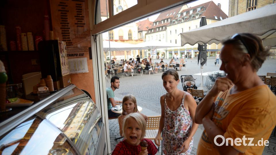 Sich über ein Eis freuen. Bild: brü