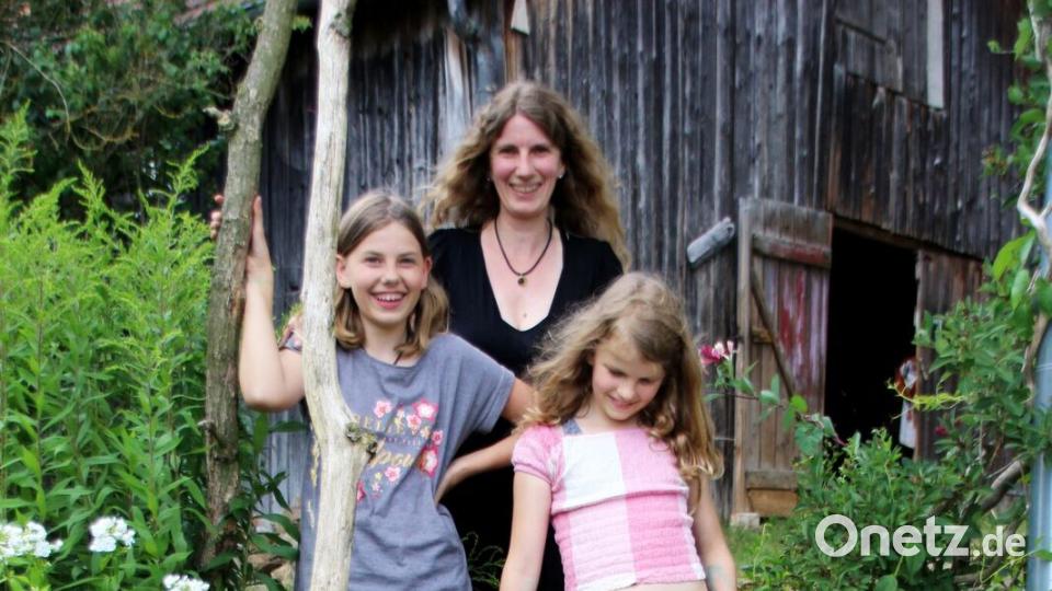 Familienbild zu Hause im Jahr 2016. Bild: Praschel