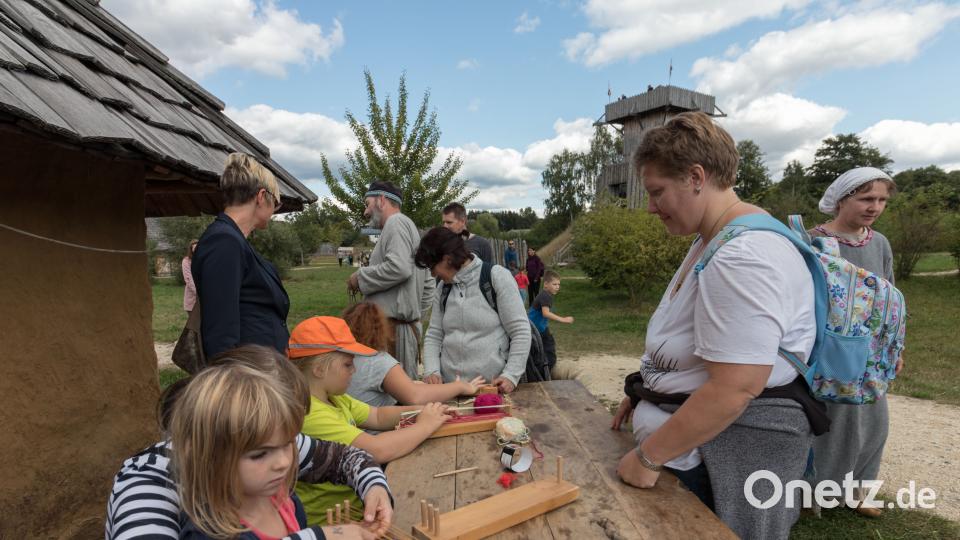 Gäste von nah und fern lockte das Kinder- und Familienfest an den Geschichtspark nach Bärnau. Bild: dtr