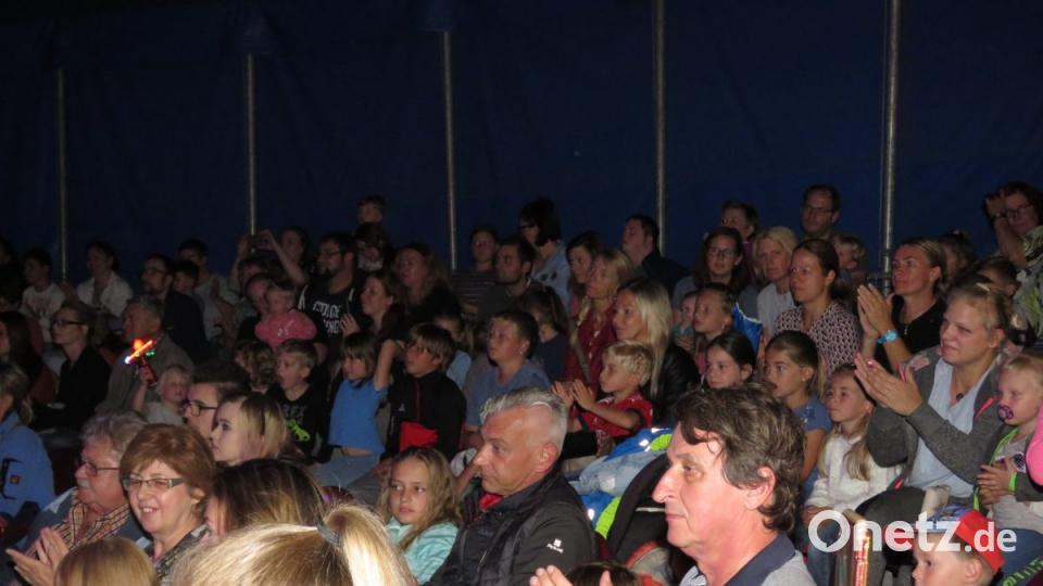 Zirkus Henry gastiert in Tirschenreuth. Bild: ubb