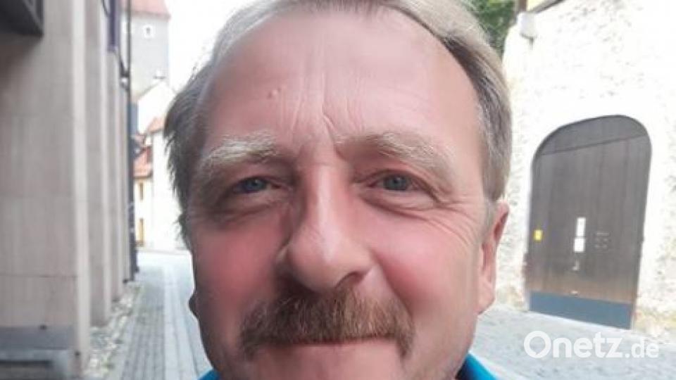 Als er 20 Jahre alt war, hat sich Erich Kobert dazu entschlossen, einen klassischen Schnurrbart zu tragen: „Weil ich mir so besser gefalle.“ Das war 1984. Seitdem hat der 54-Jährige keinen Gedanken daran verschwendet, sich davon wieder zu trennen: „Es gibt keinen Grund, das zu ändern.“ Bild: Kosarew