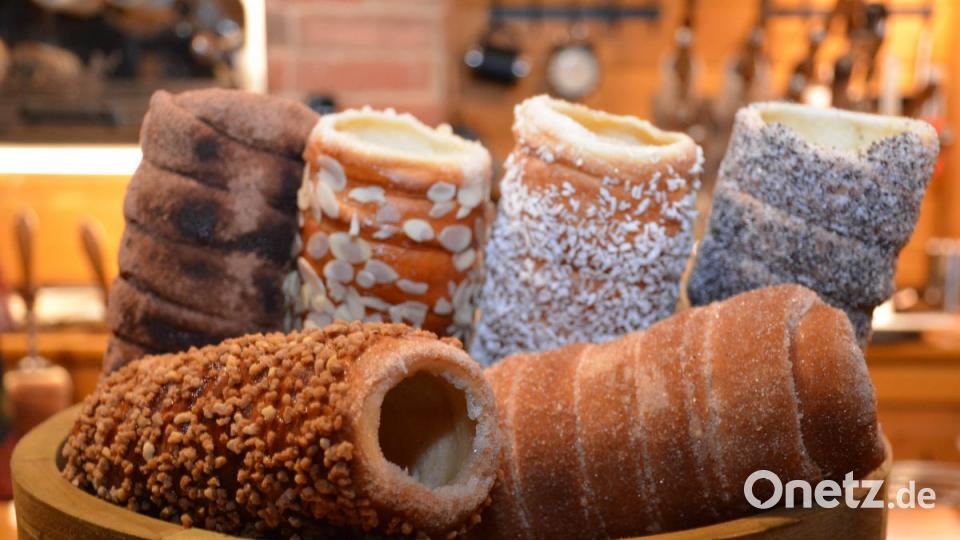 Feine Baumstriezel waren nur eine besondere Köstlichkeit, die den vielen Besuchern angeboten wurde. Bild: Freya Stöckl