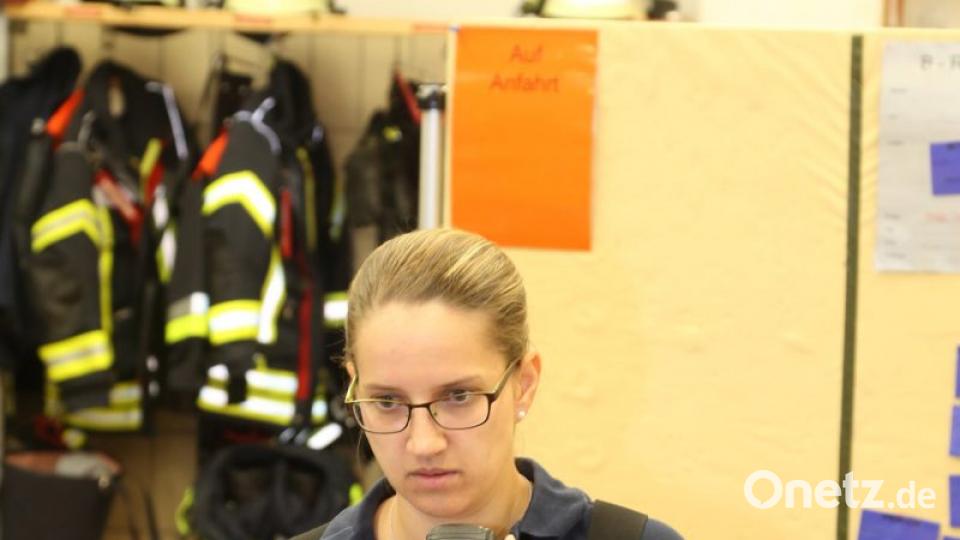 Bei einer praktischen Übung in Floß vertiefen alle Einsatzkräfte ihre Kenntnisse. Bild: exb