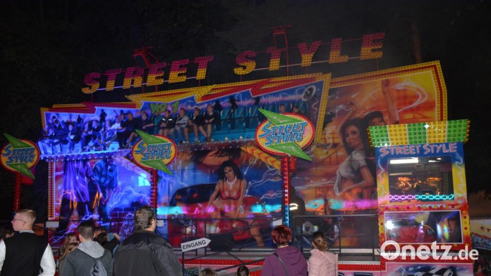 Die Fahrgeschäfte der Schausteller waren besonders für das jugendliche Publikum ein Anziehungsmagnet Bild: Freya Stöckl