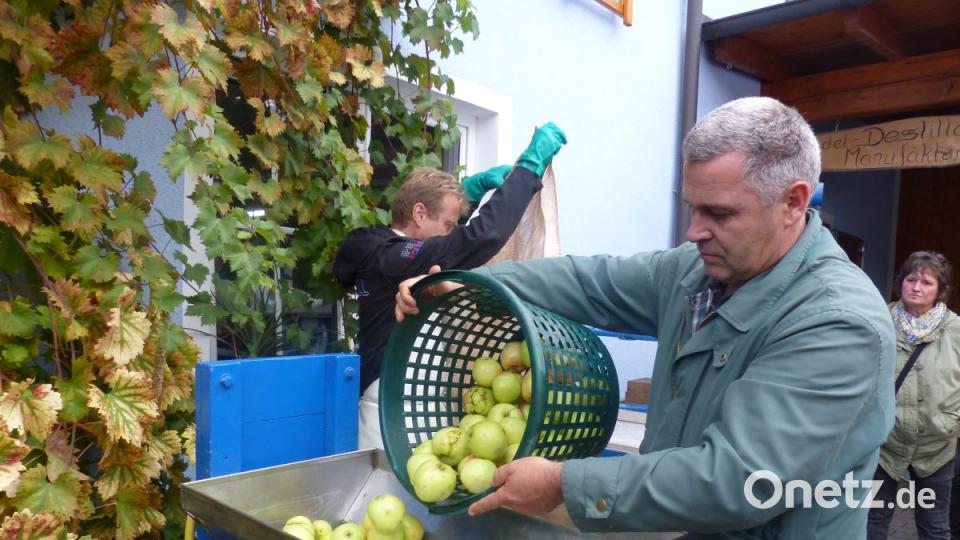 3000 Besucher erlebten natürliche Kost in fester und flüssiger Art Bild: sl