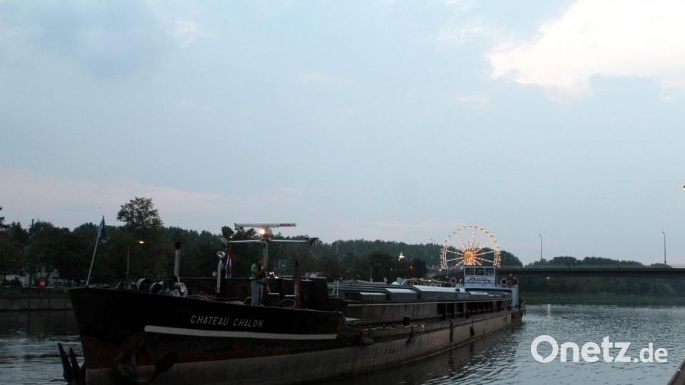 Auf der Donau wurde am Dienstag ein starker Ölfilm bemerkt. Bild: Alexander Auer