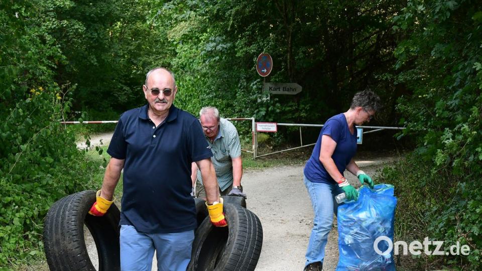 Frischerreiverein Amberg beim Müllsammeln Bild: Petra Hartl