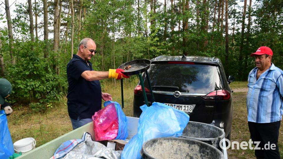 Frischerreiverein Amberg beim Müllsammeln Bild: Petra Hartl