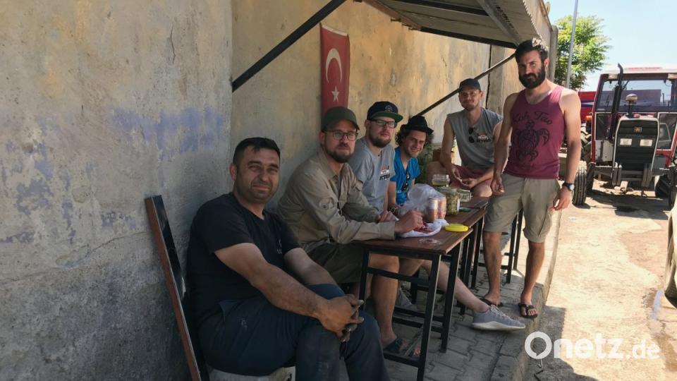 Das Organisieren von Vorräten oder der Reparatur der Autos erwies sich während des Ramadan oft schwierig. Bild: sne