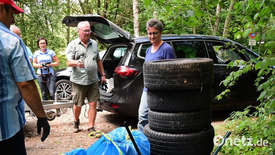 Frischerreiverein Amberg beim Müllsammeln Bild: Petra Hartl