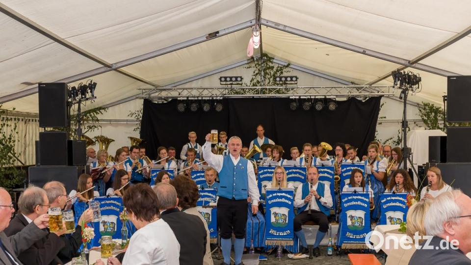 Frühschoppen mit der Stadt- und Jugendblaskapelle Grenzlandbuam Bärnau. Bild: Wolfgang Schwamberger