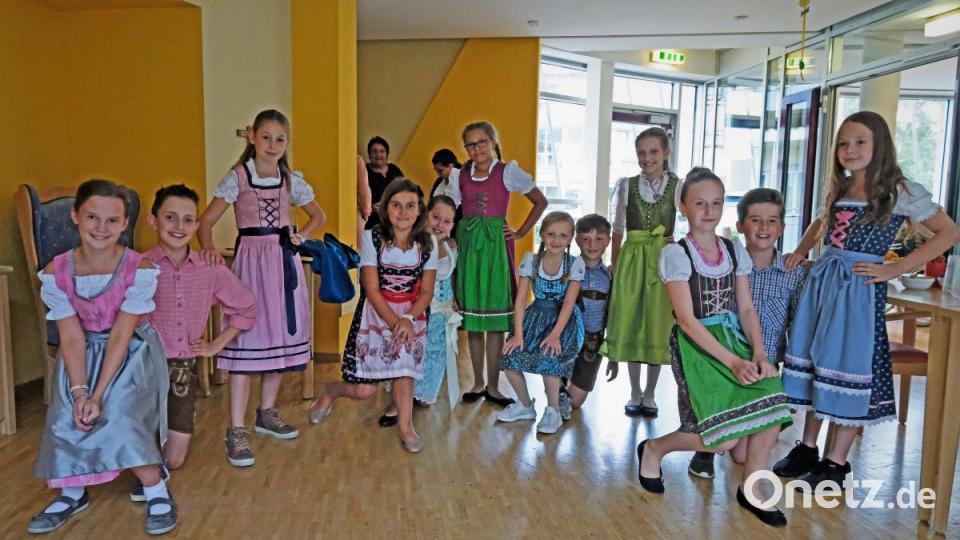 Kirwa-Kids im Seniorenheim Bild: twi