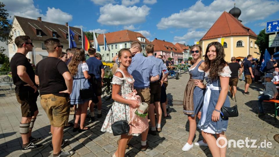 Schöine Kirwamoidln Bild: twi