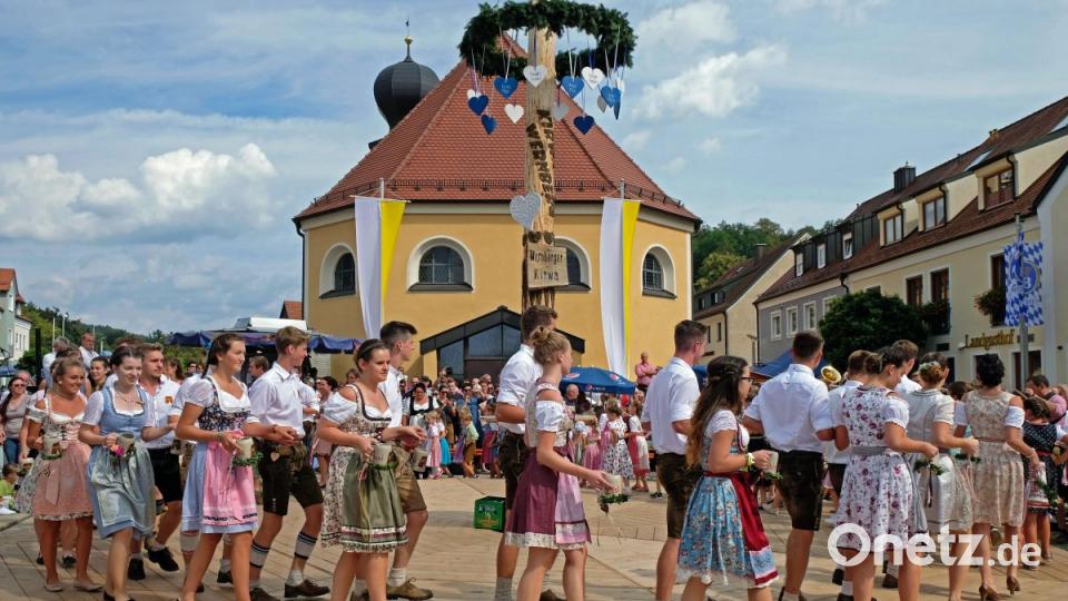 Baum austanzen Bild: twi