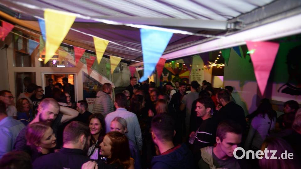 Party im Uns. Bild: brü