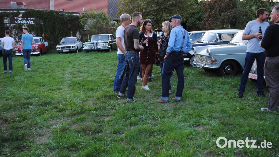 Das fünfte Rockabilly Fire in Neudorf bei Luhe war wieder ein voller Erfolg. So schön konnten nur die 50er Jahre gewesen sein. Bild: gag
