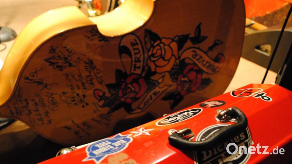 Bass mit Tattoo Bild: gag