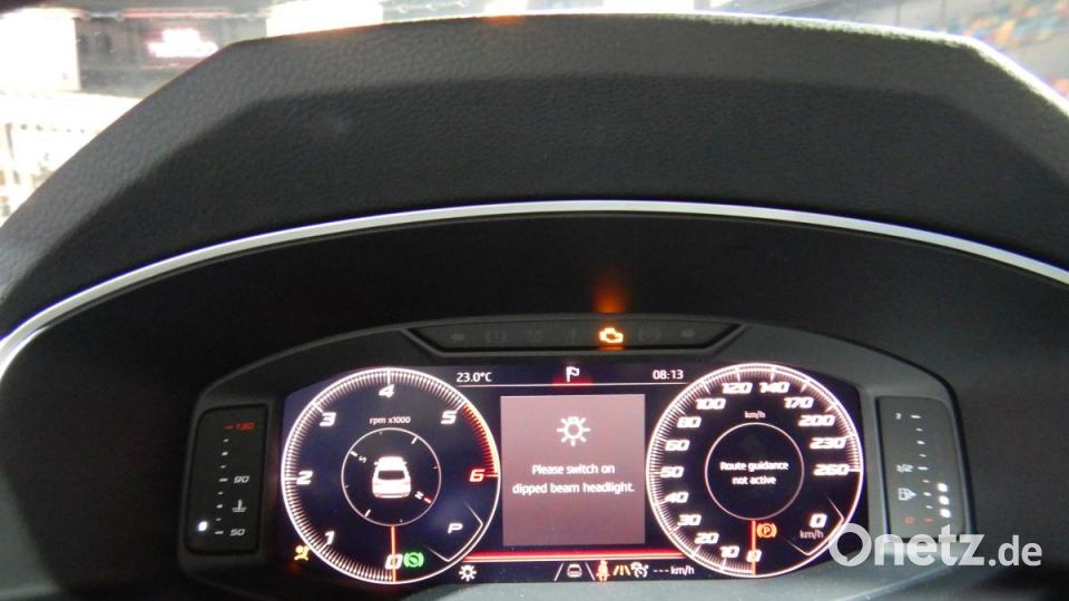 Digitale Instrumente serienmäßig, großer Bildschirm am Dashboard schwebend. Bild: Michael Ascherl [ma] (michael.ascherl@oberpfalzmedien.de, mascherl)