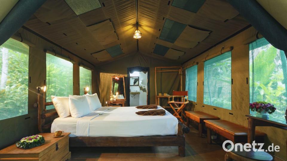 Etwas von "Safari-Feeling" verströmen die Zelte in der Luxus-Lodge im Khao Sok Nationalpark. Thailands Jurassic Park soll der älteste Urwald der Erde sein, älter sogar als der Amazonas. Bild: Elephant Hill