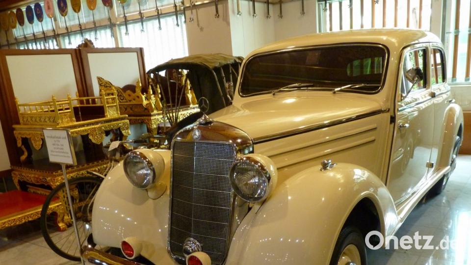 Der alte Benz ist ein Schmuckstück der Ausstellung. Bild: bz