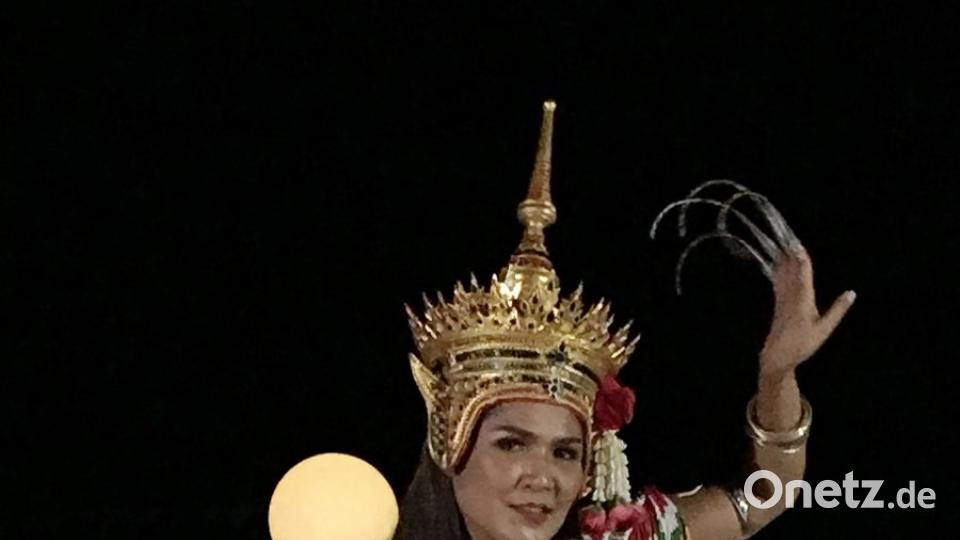 Thais lieben ihre Traditionen. Der Fingernagel-Tanz beruht auf jahrhundertealten Überlieferungen. Jede Geste drückt etwas aus. Bild: bz
