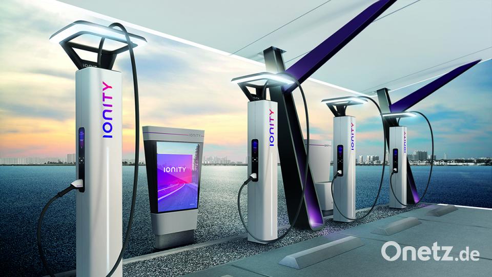 Die Tankstelle der Zukunft baut das Join Venture-Projekt Ionity an den Schnellstraßen Europas auf. 400 solcher Anlagen sollen es bis 2020 schon sein. Bild: VW