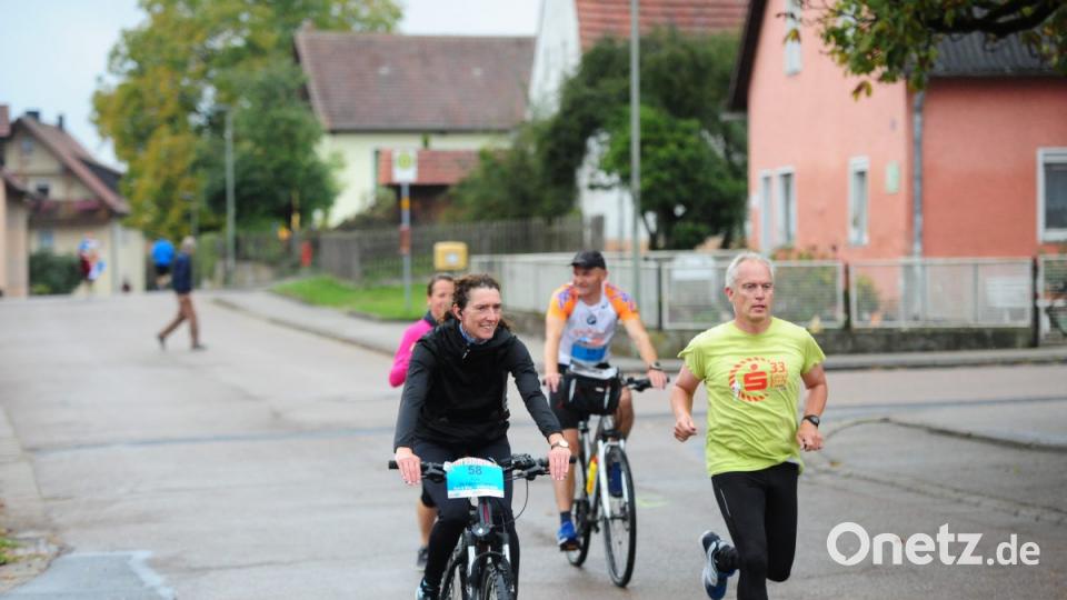 Auf dem Rundkurs durch Etsdorf. Bild: brü
